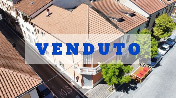 locale commerciale in vendita ad Avezzano