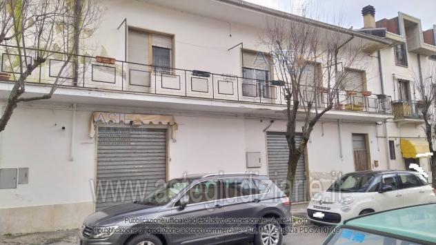 locale commerciale in vendita ad Avezzano