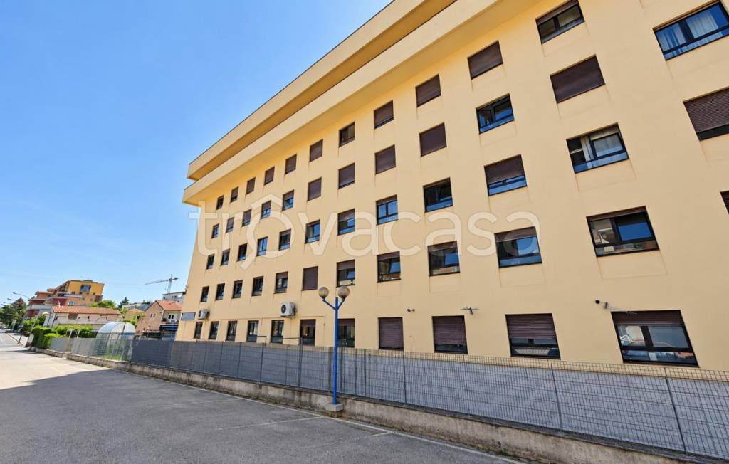 ufficio in vendita ad Avezzano