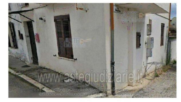 appartamento in vendita ad Avezzano in zona San Pelino