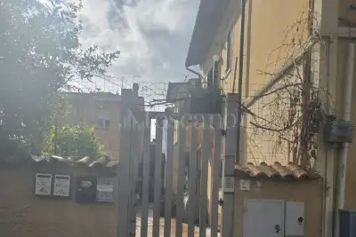 casa indipendente in vendita ad Avezzano