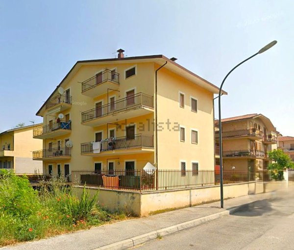 appartamento in vendita ad Avezzano in zona Caruscino