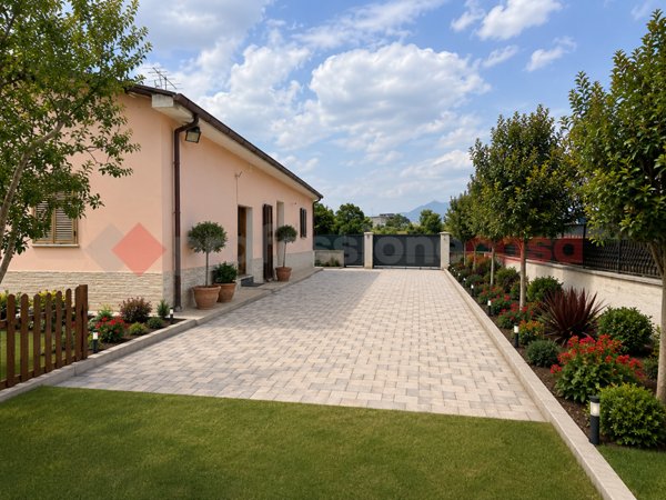 casa indipendente in vendita ad Avezzano
