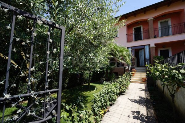 casa indipendente in vendita ad Avezzano