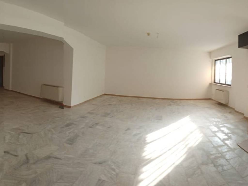 ufficio in vendita ad Avezzano in zona Caruscino
