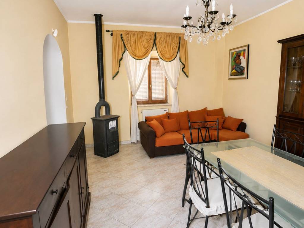 casa indipendente in vendita ad Avezzano