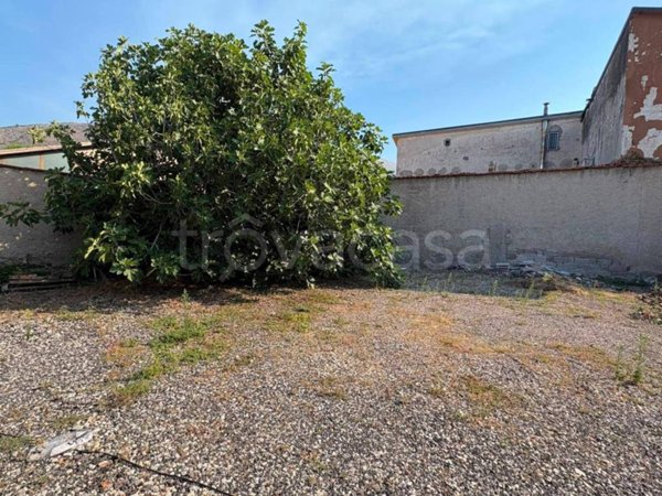 casa indipendente in vendita ad Avezzano in zona San Pelino