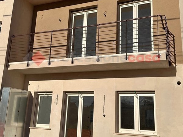 casa indipendente in vendita ad Avezzano in zona Caruscino