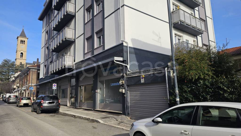 box auto in vendita ad Avezzano
