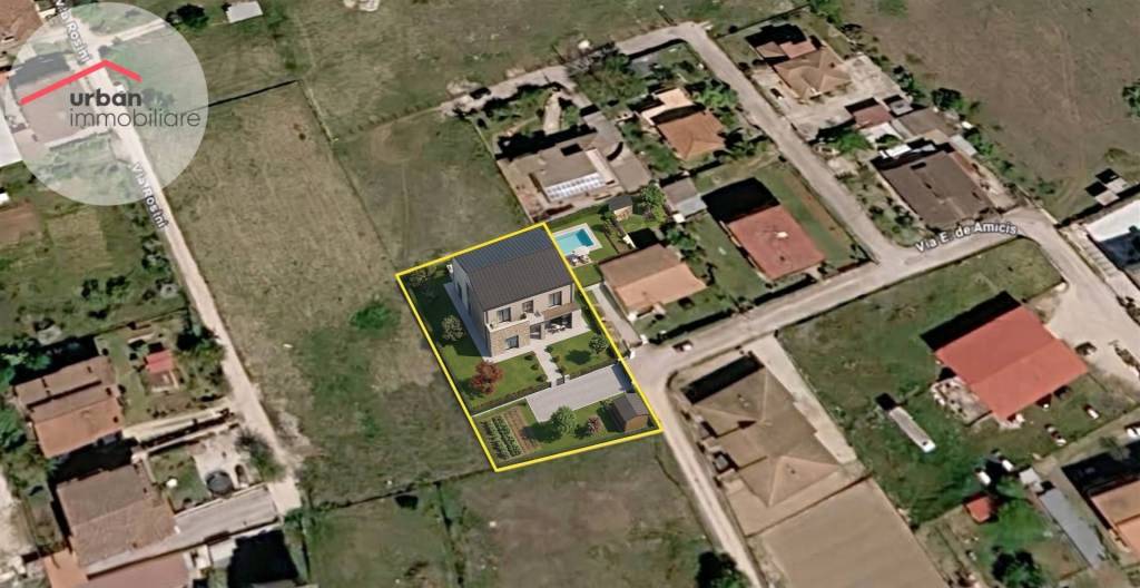 terreno edificabile in vendita ad Avezzano in zona Caruscino