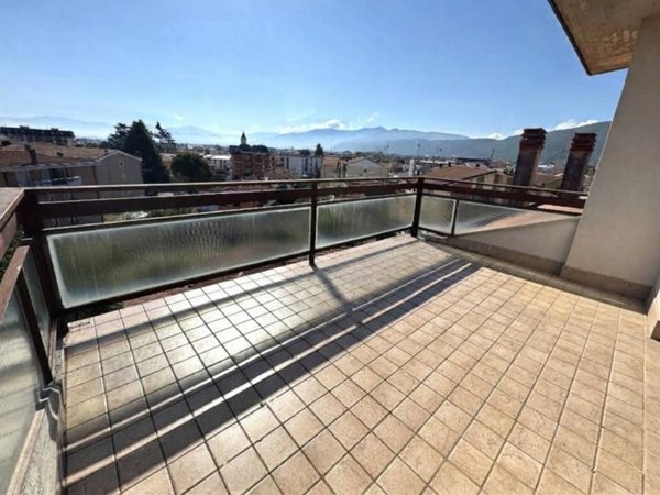 appartamento in vendita ad Avezzano in zona Caruscino