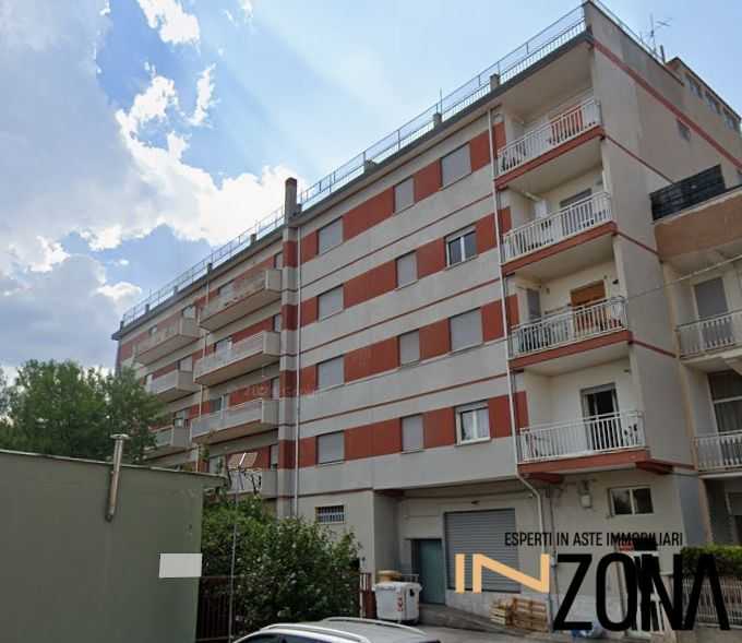 appartamento in vendita ad Avezzano in zona Caruscino