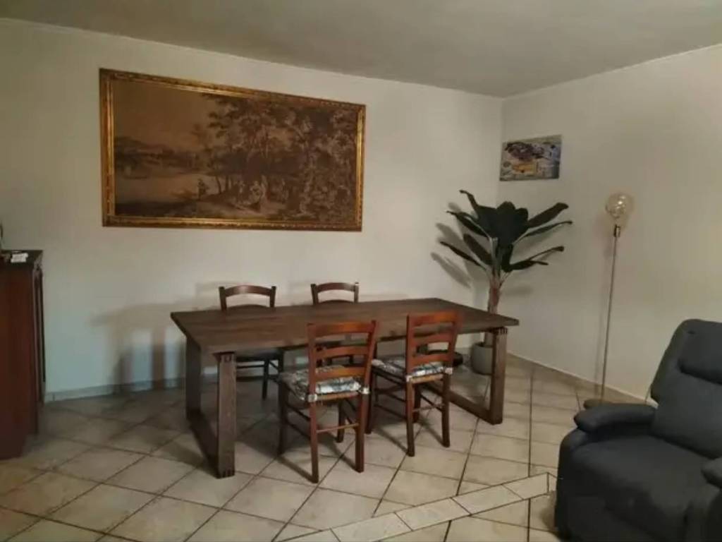 appartamento in vendita ad Avezzano in zona Caruscino