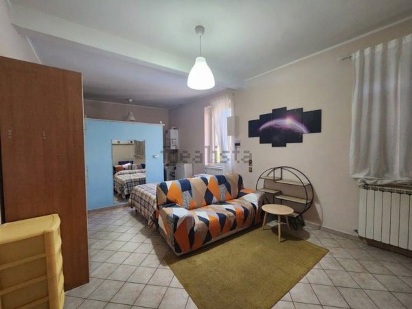 appartamento in vendita ad Avezzano in zona Caruscino