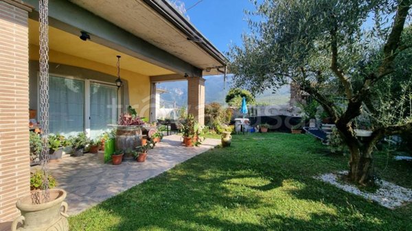 casa indipendente in vendita a Balsorano in zona Collepiano