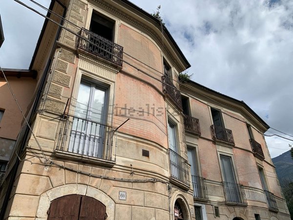 appartamento in vendita a Balsorano in zona Balsorano Vecchio