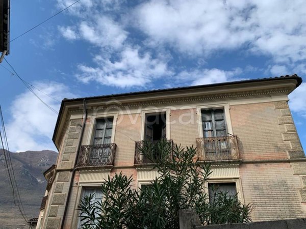 appartamento in vendita a Balsorano in zona Balsorano Vecchio