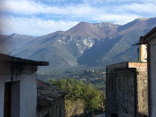 appartamento in vendita a Balsorano in zona Collepiano