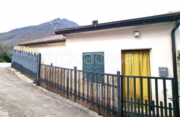 casa indipendente in vendita a Balsorano in zona Collepiano
