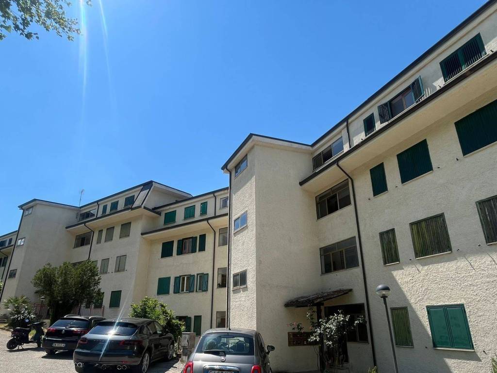 appartamento in vendita a Balsorano in zona Balsorano Vecchio
