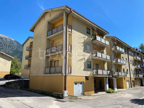 appartamento in vendita a Balsorano in zona Balsorano Vecchio