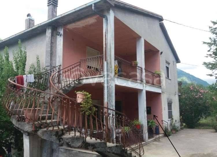 appartamento in vendita a Balsorano in zona Collepiano