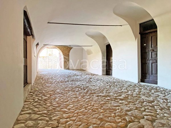 casa indipendente in vendita a Barete