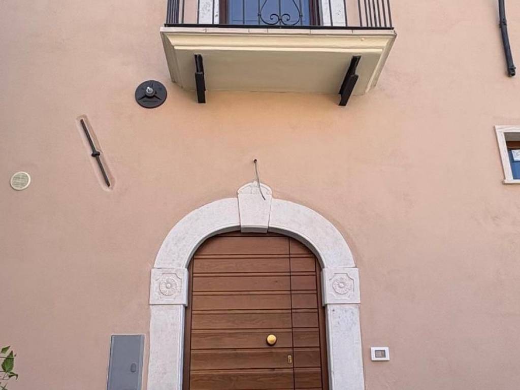 casa indipendente in vendita a Barisciano in zona Villa di Mezzo
