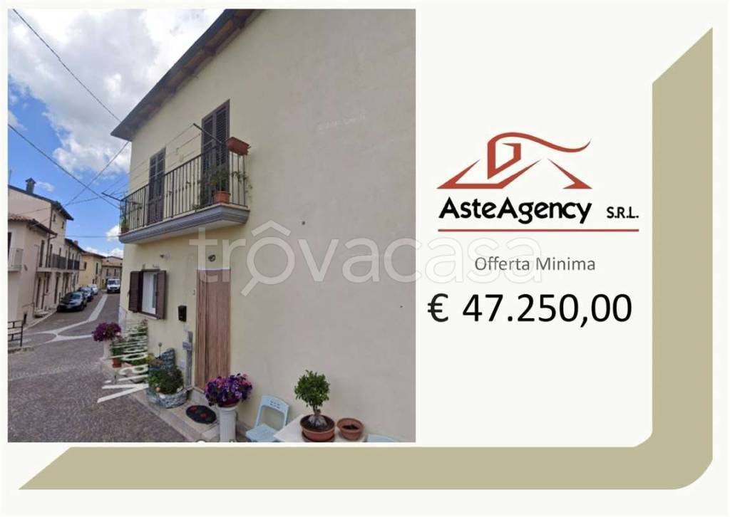 casa indipendente in vendita a Barisciano