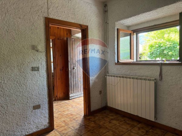 appartamento in vendita a Barrea