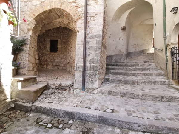appartamento in vendita a Barrea