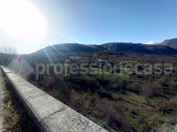 capannone in vendita a Barrea