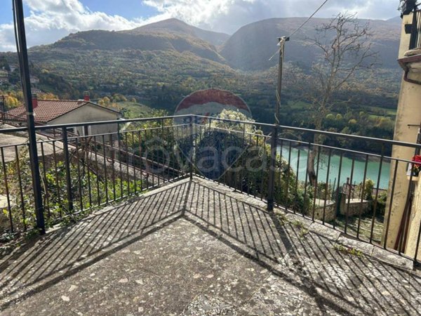 appartamento in vendita a Barrea