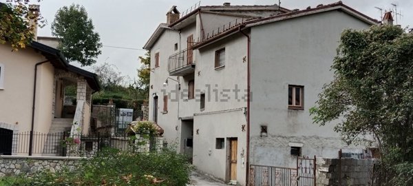 appartamento in vendita a Barrea