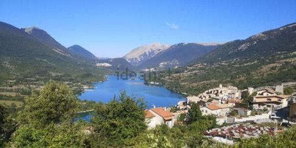 casa indipendente in vendita a Barrea