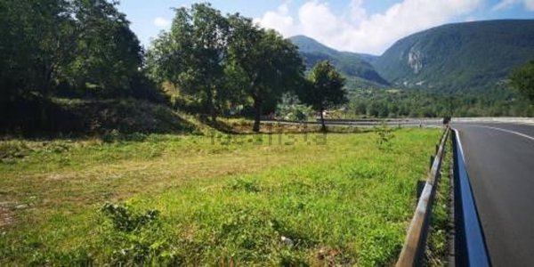 terreno edificabile in vendita a Barrea