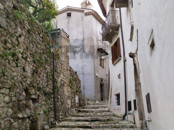 casa indipendente in vendita a Barrea