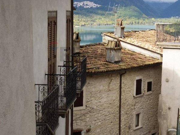 casa indipendente in vendita a Barrea