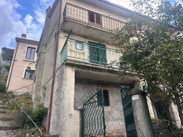 appartamento in vendita a Barrea