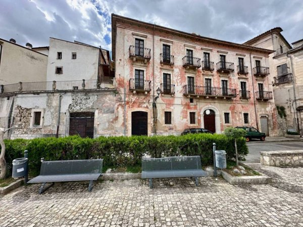casa indipendente in vendita a Bugnara