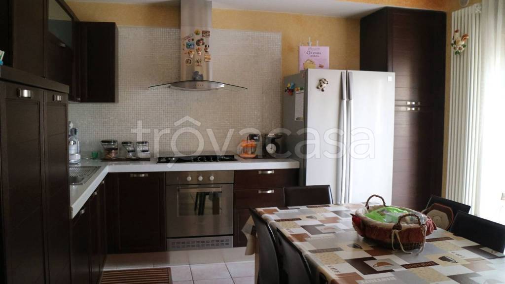 casa indipendente in vendita a Bugnara