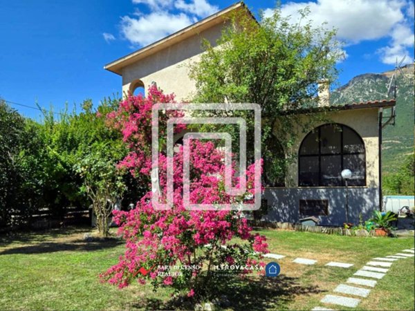 casa indipendente in vendita a Bugnara in zona Faiella