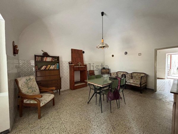 pentavano in vendita a Bugnara