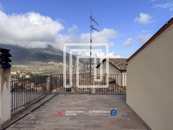 casa indipendente in vendita a Bugnara