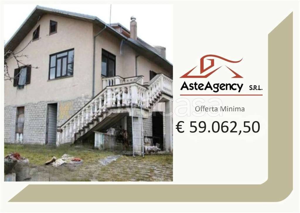 casa indipendente in vendita a Cagnano Amiterno