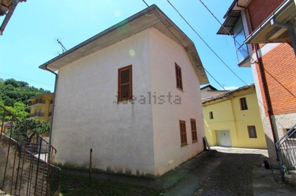 appartamento in vendita a Cagnano Amiterno