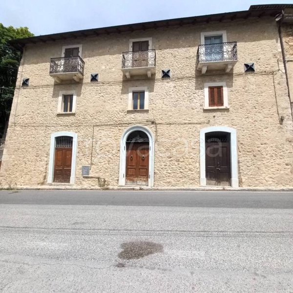 appartamento in vendita a Calascio