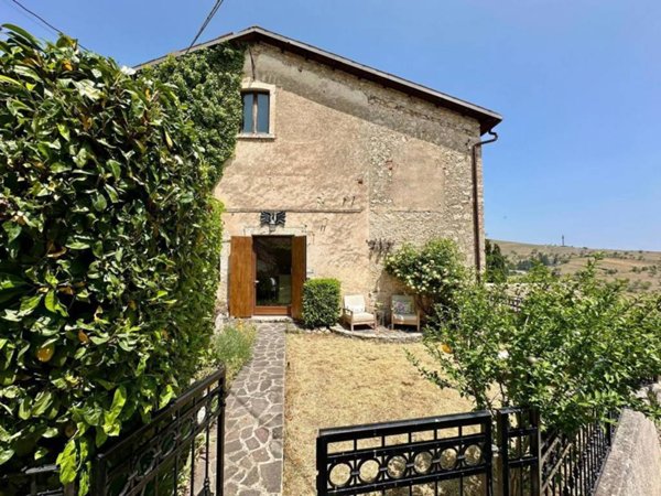 appartamento in vendita a Calascio