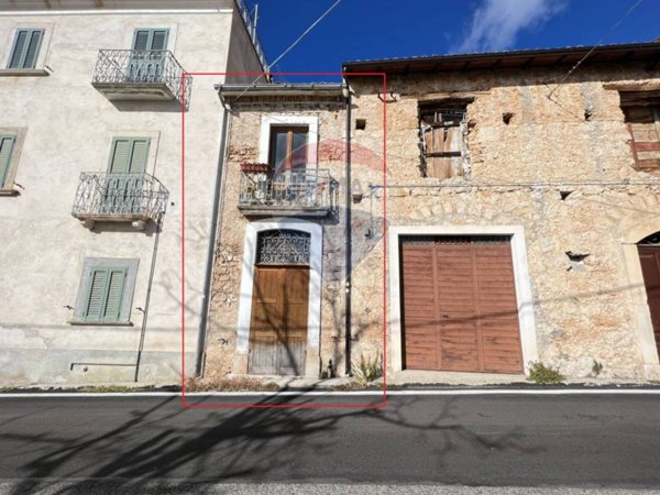 appartamento in vendita a Calascio