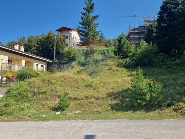 terreno edificabile in vendita a Campo di Giove